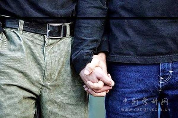 平壤直击:男男勾肩搭背 常说<em>同志</em>爱--湖北频道