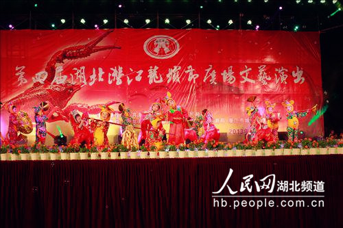 城管白天执法晚上摆摊图片