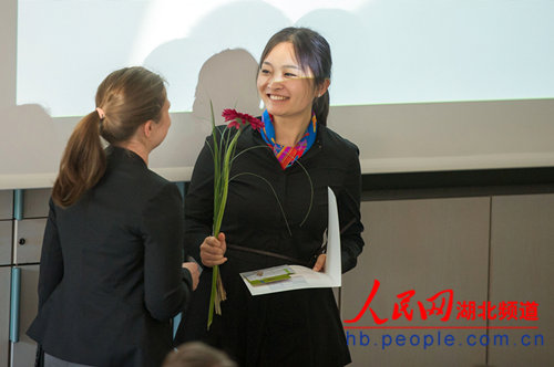 湖工大美女教师获世界设计名校女性专项奖学金