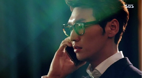 《匹诺曹》配角也有亮点 呆萌男二似黑骑士(组