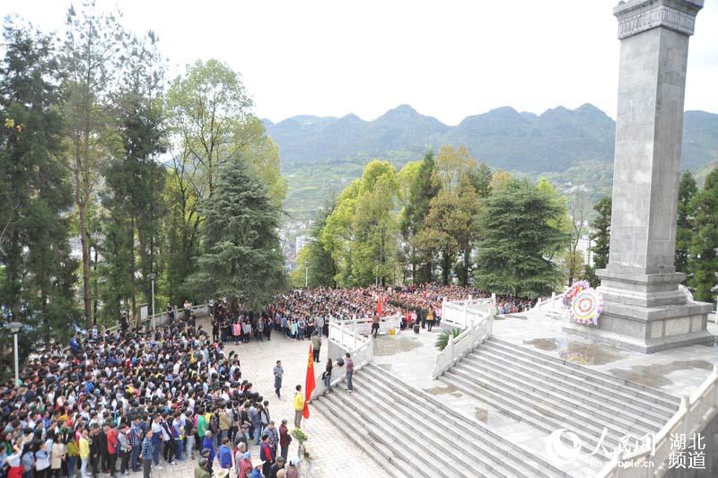 鹤峰县人口_鹤峰县地图 鹤峰县地图查询 鹤峰县地图全图高清电子版 恩施土家