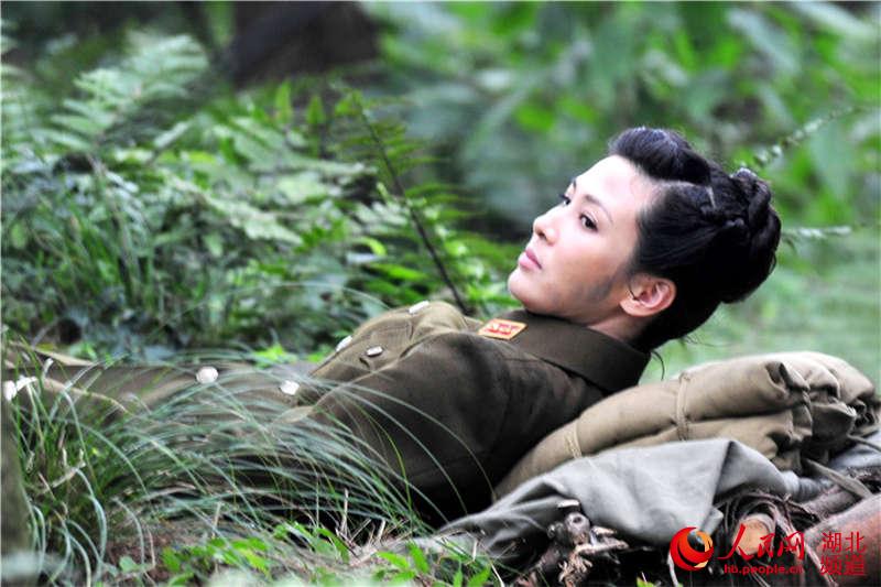 2015年7月8日,童蕾在大型抗日电视连续剧《最后的国门》中饰演女一号"