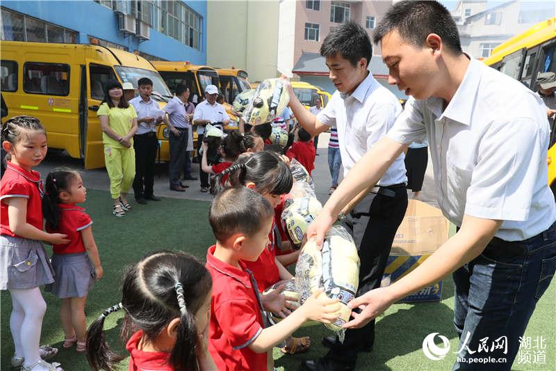 湖北鹤峰:开展幼儿园安全管理培训打造安全校