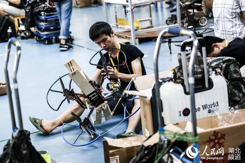RoboMasters2016全国大学生机器人大赛华南