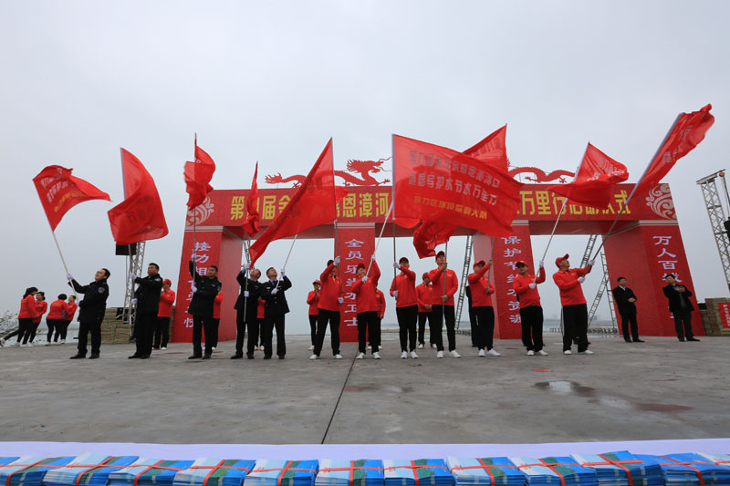 第22届世界人口日_泸溪各地开展活动纪念第22个世界人口日(3)