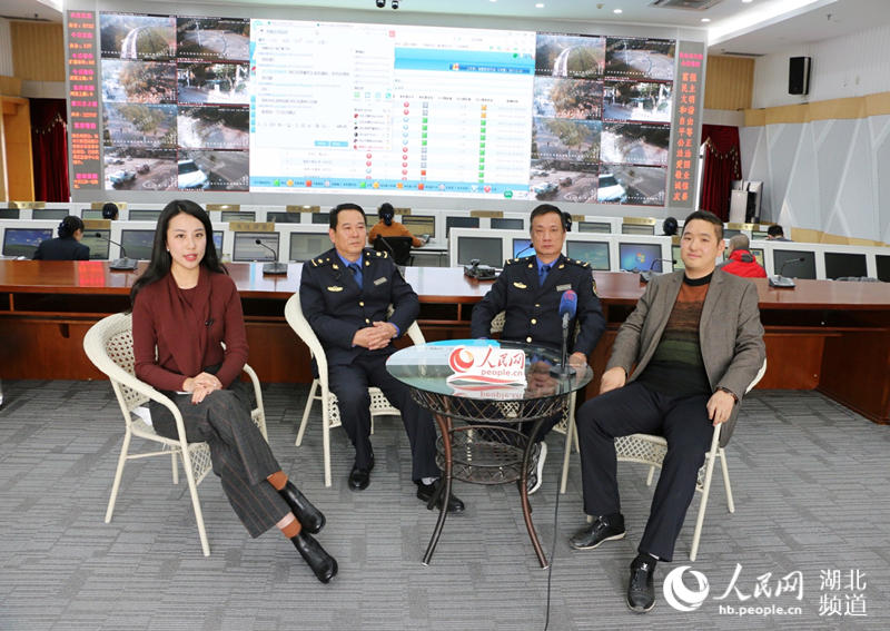 城管聊天室:武汉城管启用油烟在线监测系统 解