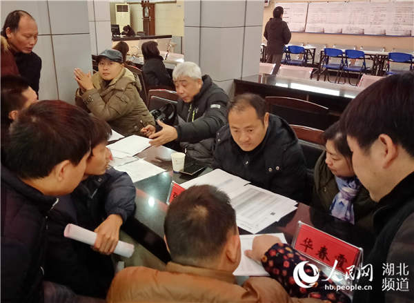 武汉司法律师人力传媒齐上阵 帮农民工讨欠薪