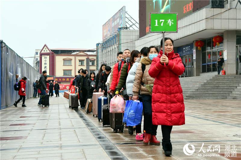 武汉务工人口_武汉地铁出人口图片