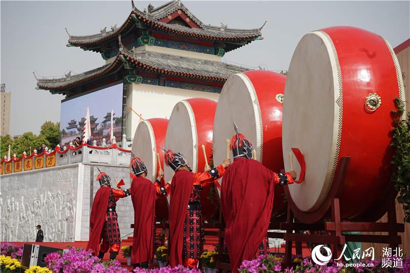 湖北麻城举行万人祭祖大典 不忘根祖(图1)