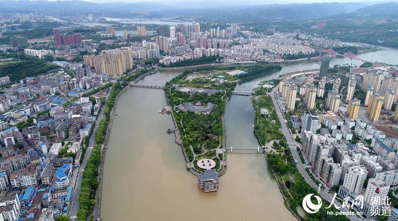 宜昌小溪塔人口_宜昌市夷陵区环保志愿人员谭德清在长江支流黄柏河小溪塔段