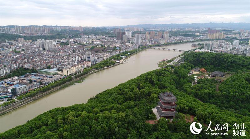 宜昌小溪塔人口_宜昌市夷陵区环保志愿人员谭德清在长江支流黄柏河小溪塔段