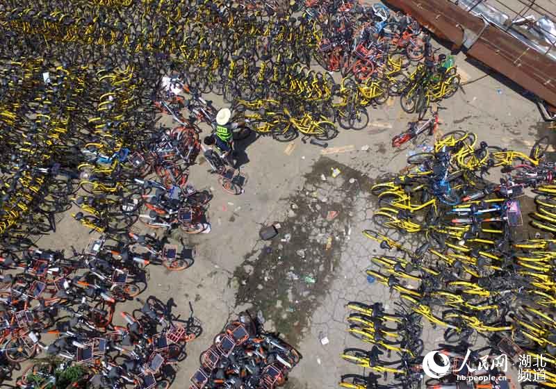 武汉市硚口区两月清理共享单车2.5万辆