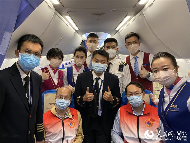 �人����