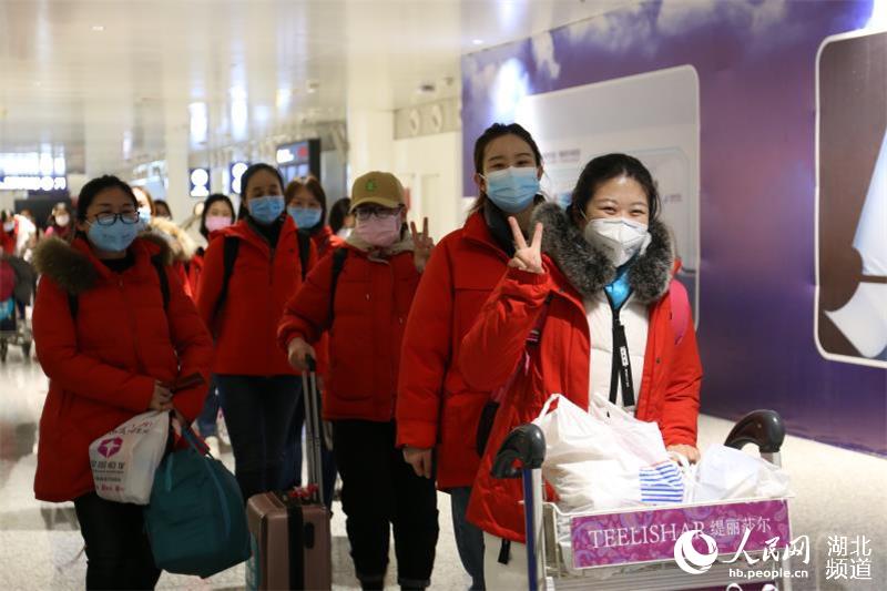 接力馳援！遼寧1000人醫療隊趕赴雷神山醫院【7】