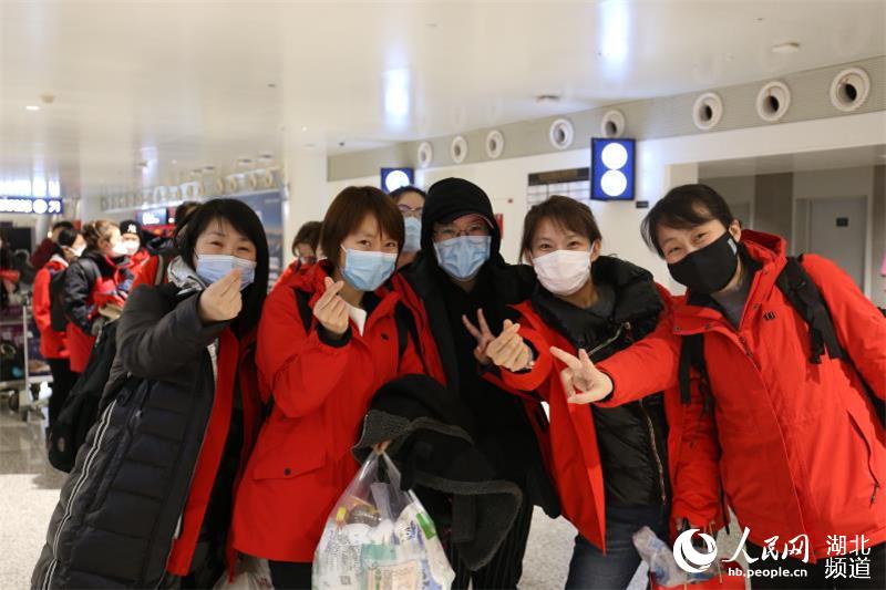 接力馳援！遼寧1000人醫療隊趕赴雷神山醫院【10】