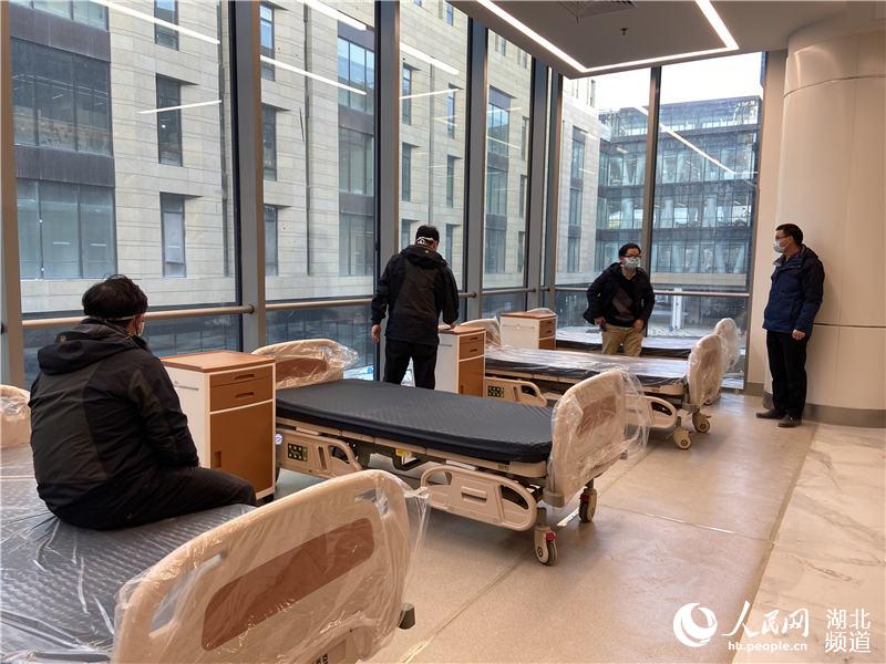 在建三甲醫院變身“方艙醫院”投用【5】