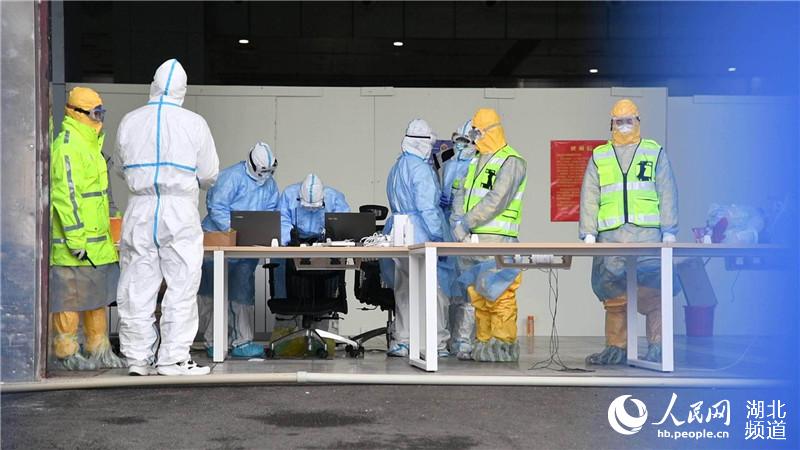 �人��������ҽԺ82�����ߴ���ձ�׼ �ؼҺ��������2�ܡ�4��