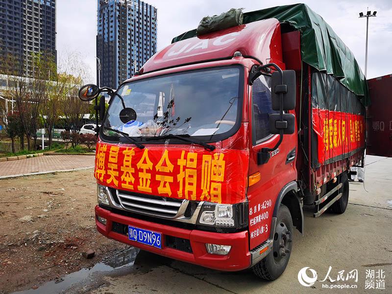 捐贈品運輸車 攝影：余喬治