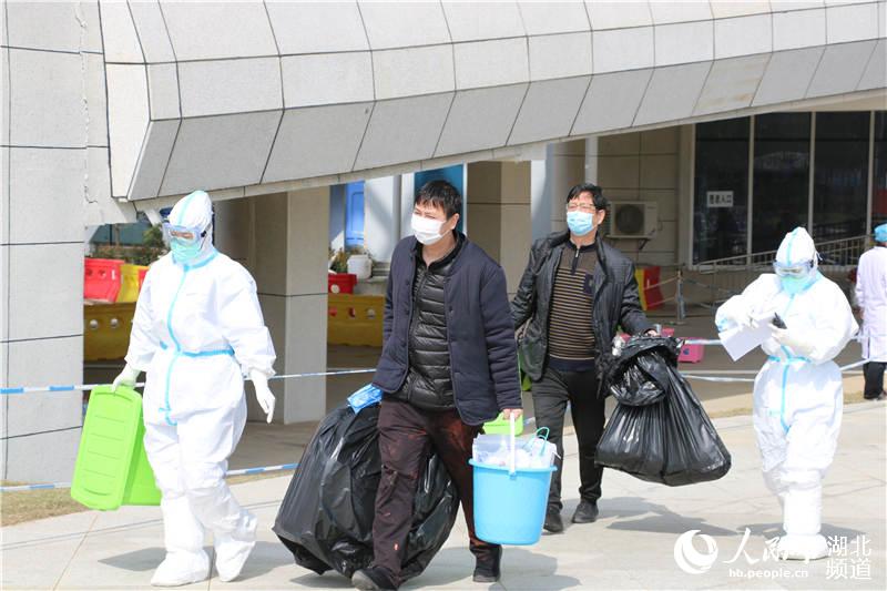 3��10�գ�����������ҽ����Ա������߳����ķ���ҽԺ���������� �㣩