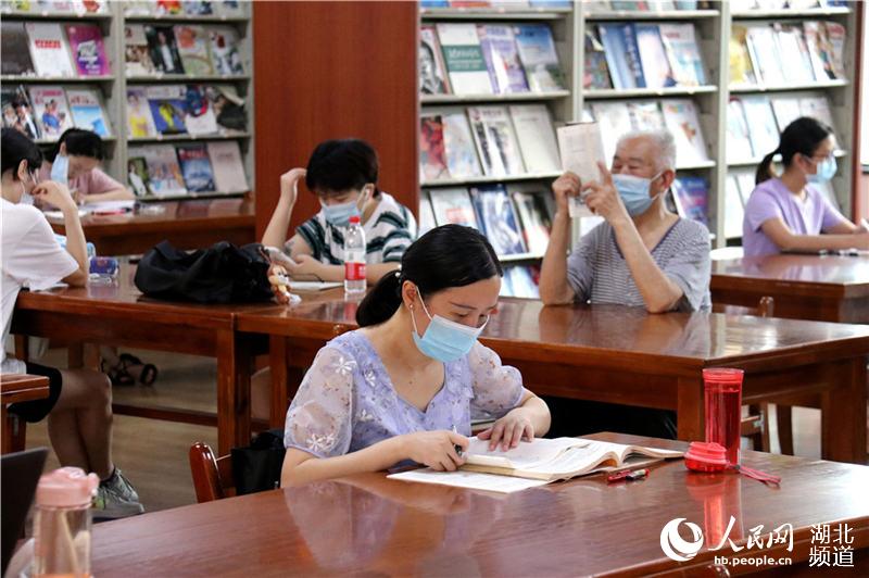 湖北十堰：圖書館有序開放【2】