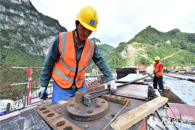 湖北保神高速公路將於年底通車【13】