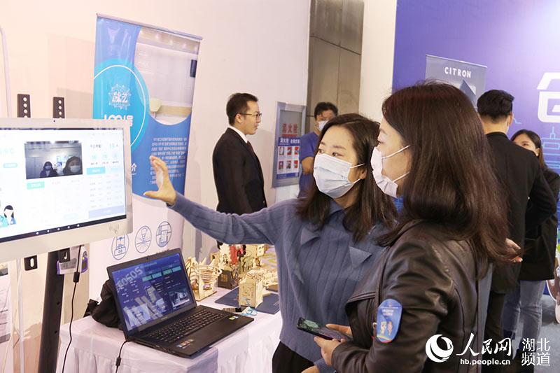 �α��ι�˫���ɹ�չ�������� �㣩