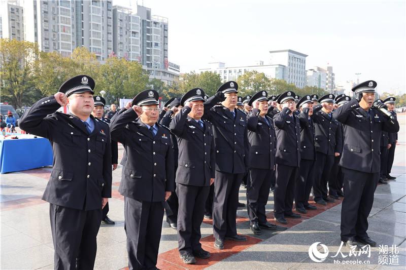 湖北麻城舉辦系列主題活動慶祝首個中國人民警察節【2】