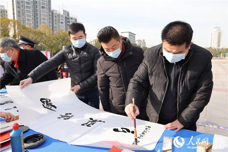 湖北麻城舉辦系列主題活動慶祝首個中國人民警察節【7】