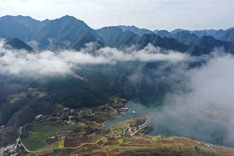 人民网-湖北频道2021年03月03日09:273月2日,湖北省襄阳市保康县寺坪