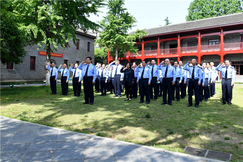參觀“打卡”憶初心 武漢稅務掀起黨史學習教育熱潮【3】
