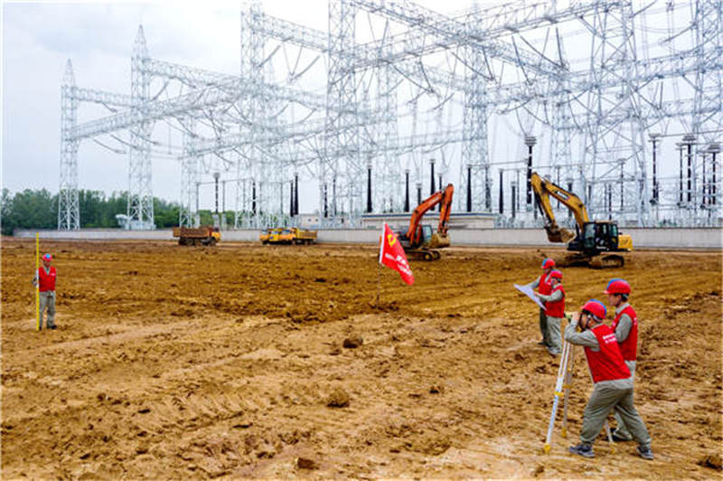 �������Ź��繫˾Ա����1000ǧ������վ��������ͨһƽ�������ֳ�����չ����ƽ��������������ҵ����������