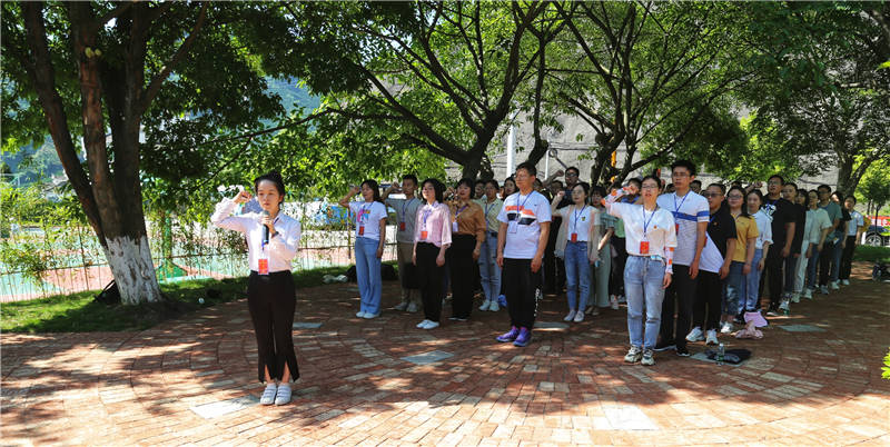 ���굳Ա�ڸ�������������ͭ��ǰׯ�����ġ����յ�����