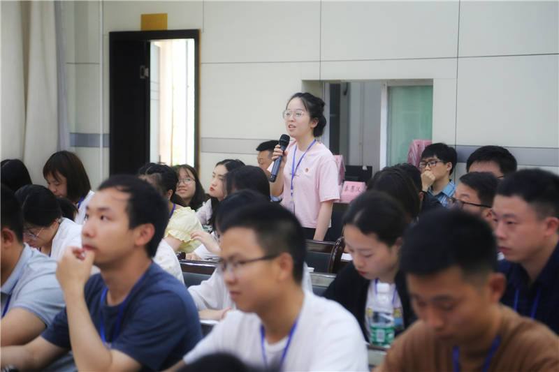 ��̸��������ѧԱ�������ʲ����ԡ����յ�����