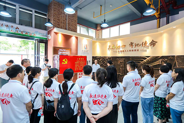 �人���ü��������������ֵ�Ա��������չ���⵳�ջ��2��