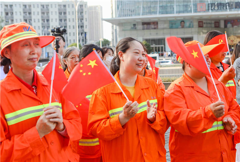 超燃！紅色歌曲“快閃”慶祝建黨100周年【10】