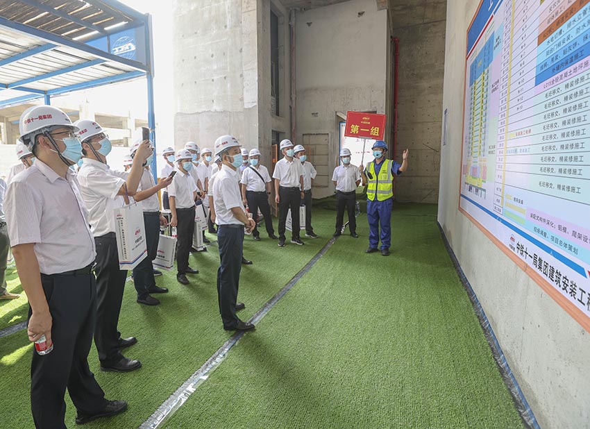 觀摩N-13穿插施工模型