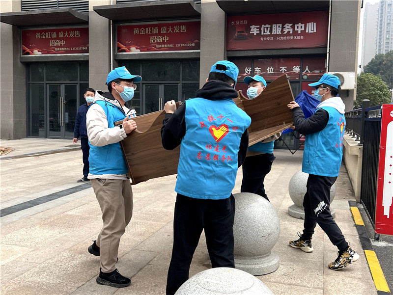 中鐵十一局建安公司志願者下沉社區同心戰“疫”【3】