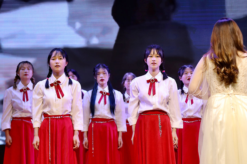 ����Ը��