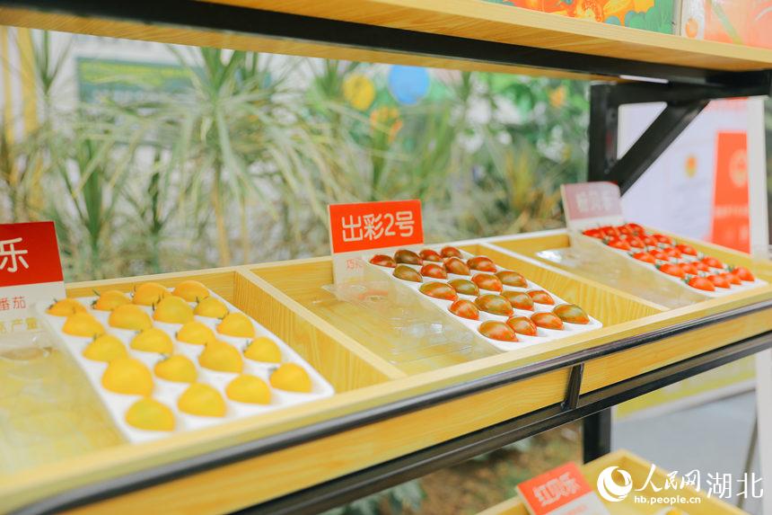 武汉种业博览会3000个新优品种集中参展。