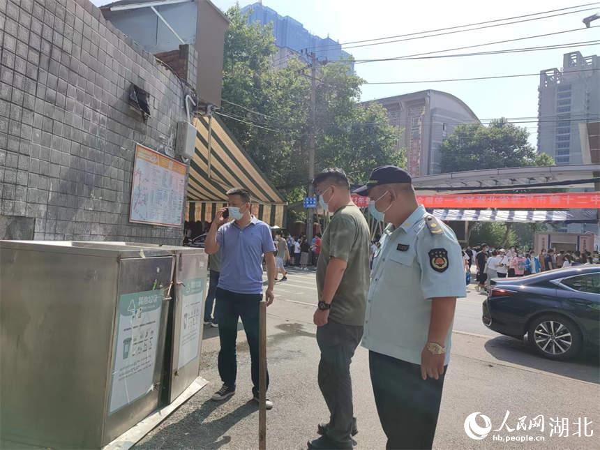 �߿�����С����ʮ���п��������Ѳ�顣��������