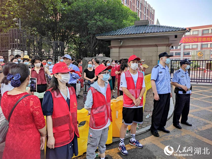 �人���п������־Ը�ߡ���������