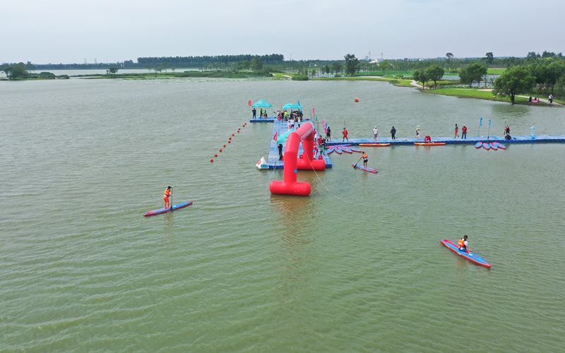 2022湖北省槳板錦標賽400米決賽在枝江市金湖濕地公園舉行。
