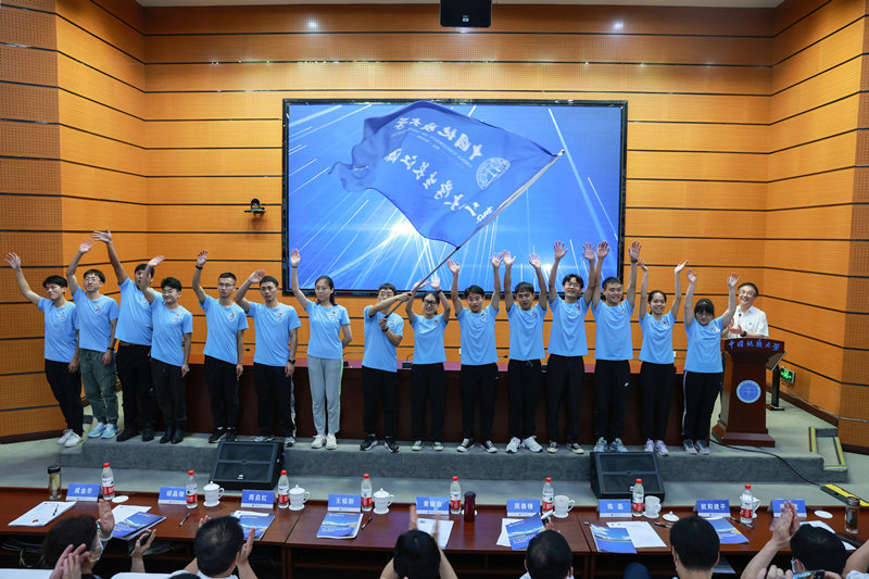 17名青年学生与19名老师组成的科考队将再次出征，奔赴长江源。