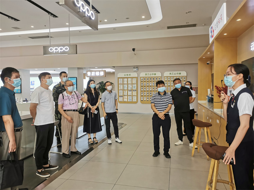 武漢市武昌區糧道街道人大代表建言科技自立自強