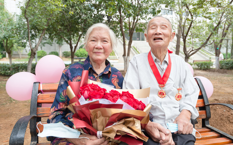 武漢市首義路街701社區：為50對古稀老人定格“金婚”幸福【5】