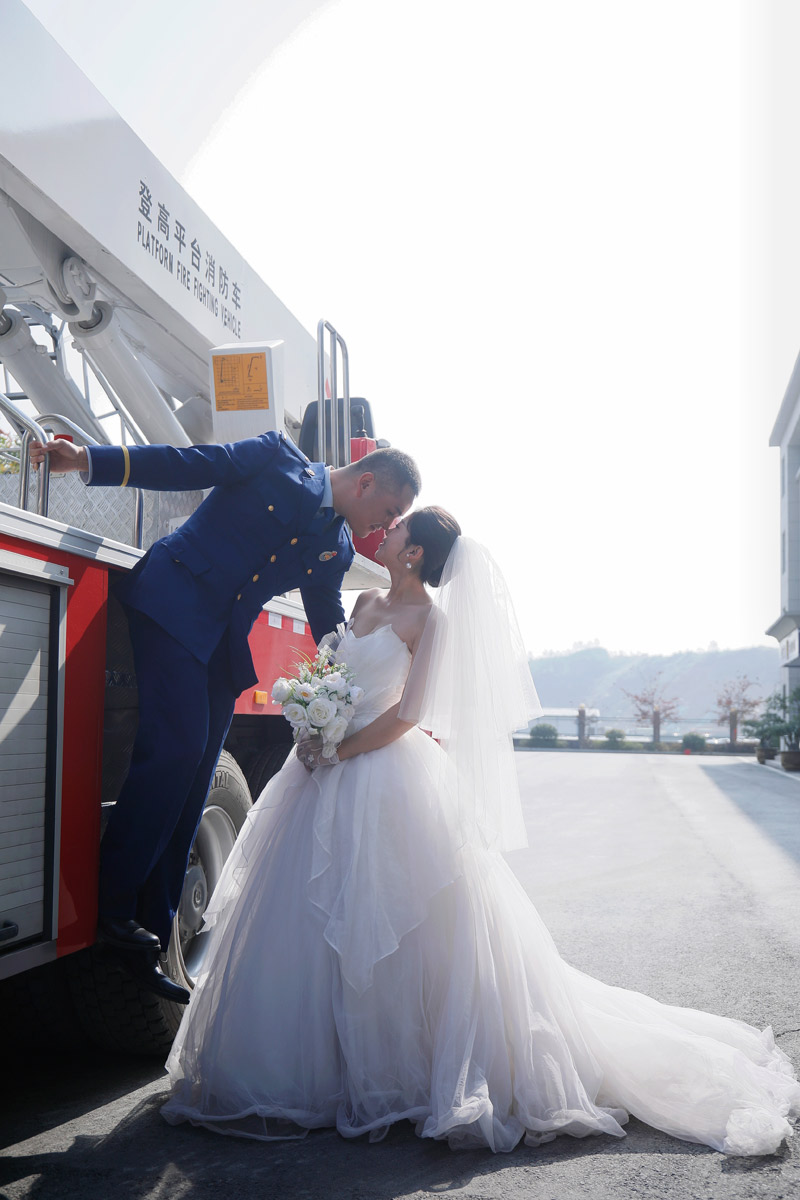 刘煜东和高晓璐的婚纱照。受访者供图