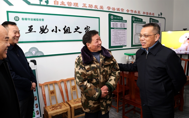 了解村民互助活動開展情況。