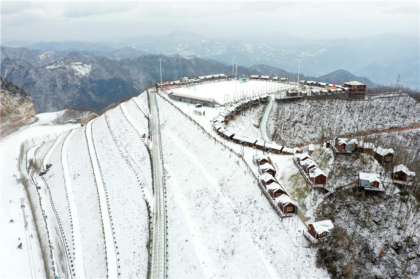 湖北保康：冬雪落山村 清新似水墨【5】