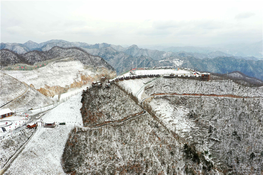 湖北保康：冬雪落山村 清新似水墨【6】