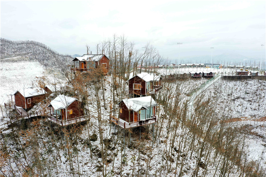 湖北保康：冬雪落山村 清新似水墨【9】